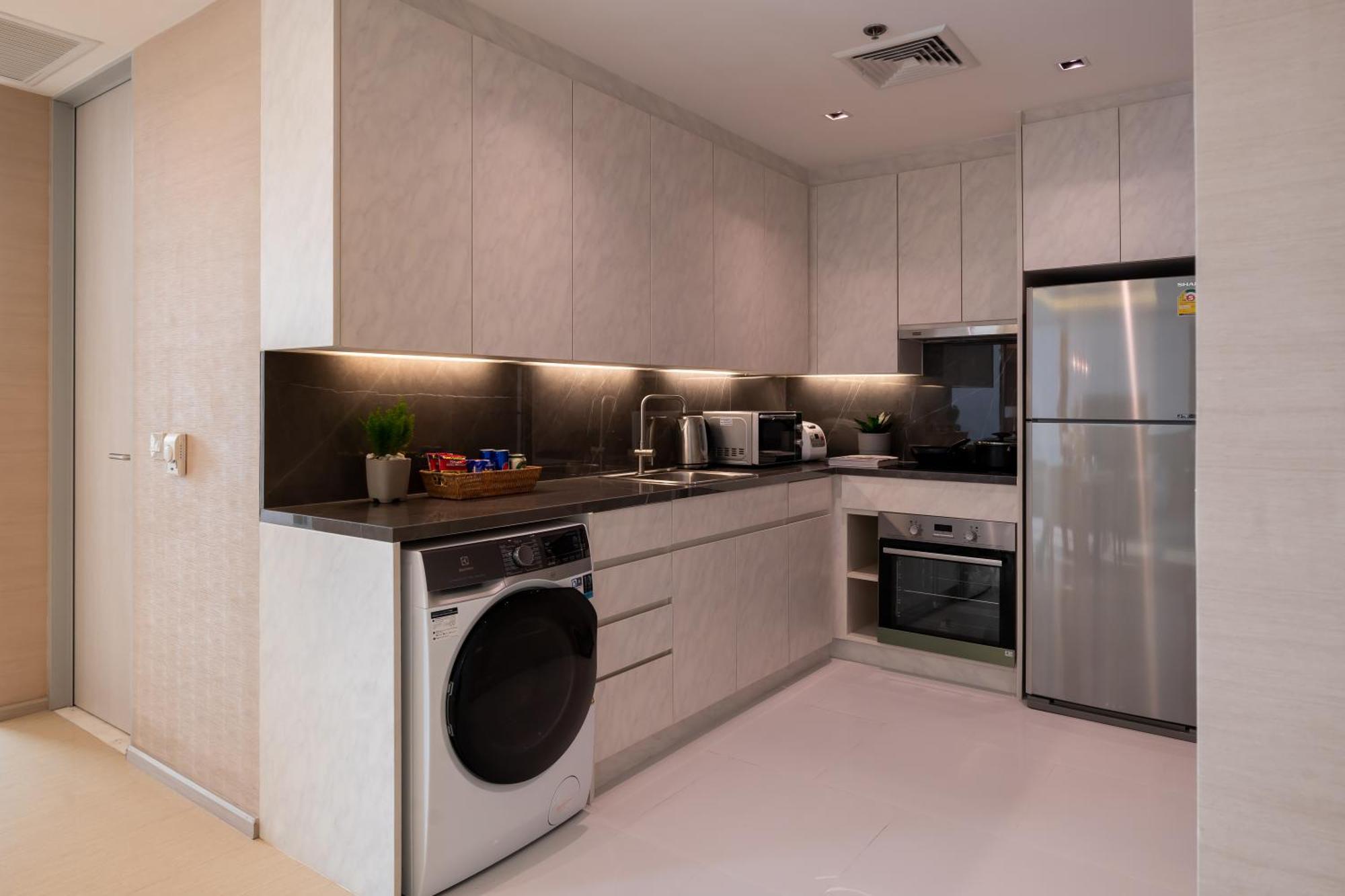 Jasmine 59 Hotel Bangkok Eksteriør billede A kitchen in a residential apartment